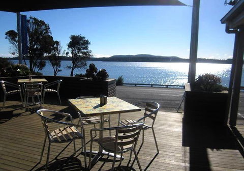The River Cafe At Beauty Point - Getaway Accommodation 5