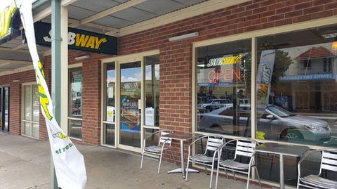 Subway - Getaway Accommodation 0