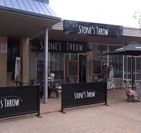Stone's Throw - Getaway Accommodation