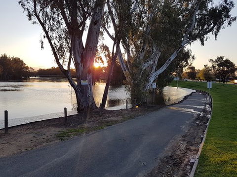The Foreshore Tocumwal - Getaway Accommodation 0