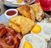 Caph's Restaurant  Cafe Bar - Getaway Accommodation