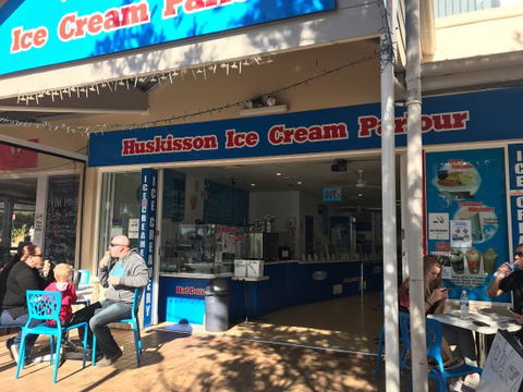 Huskisson Ice Cream Parlour - Getaway Accommodation 0