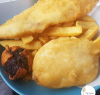 Theo's Fish Bar - Getaway Accommodation