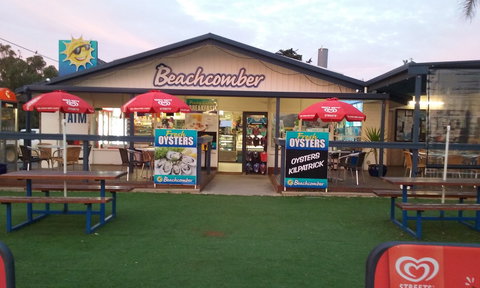 Beachcomber Cafe - Getaway Accommodation 0