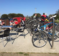 Tour de Cafe - Getaway Accommodation
