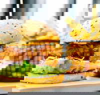 Vince  Me - Getaway Accommodation