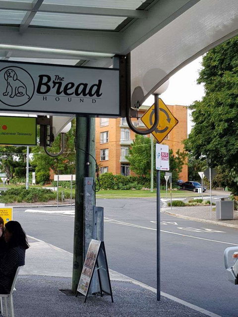 The Bread Hound - Getaway Accommodation 0
