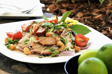 Tuptim Thai - Getaway Accommodation 12