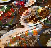 50 Spices Indian Cuisine - Getaway Accommodation