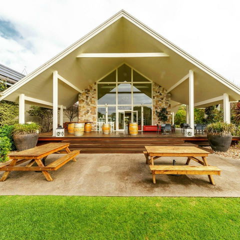 Flametree Wines - Getaway Accommodation 0