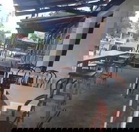 Famished on Frasers - Getaway Accommodation