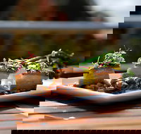 Avocados Bar and Cafe - Getaway Accommodation