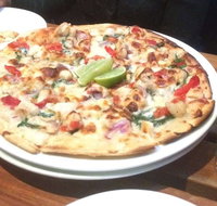 Station Bar  Woodfired Pizza - Getaway Accommodation