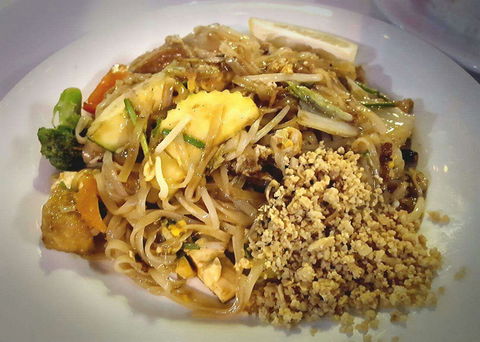 Tuk Tuk Thai Cuisine - Getaway Accommodation 0