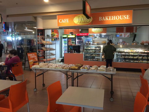 JAS Cafe And Bakehouse - Getaway Accommodation 0