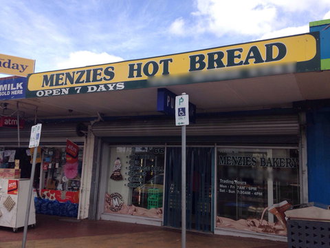 Menzies Hot Bread - Getaway Accommodation 0
