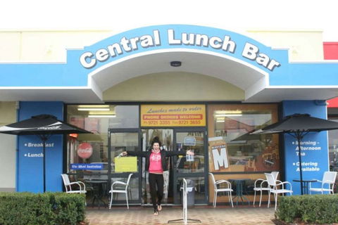 Central Lunch Bar - Getaway Accommodation 0