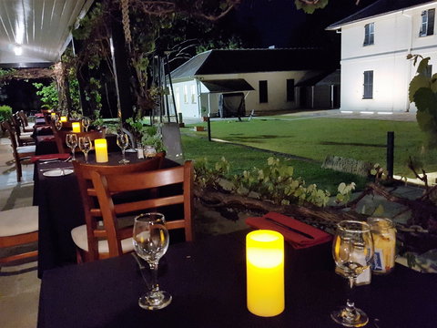 Lachlans: Old Government House - Getaway Accommodation 0