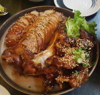 Shinara Grill  Lounge - Getaway Accommodation