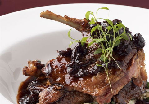 A La Bouffe Bar & Bistro - Getaway Accommodation 24