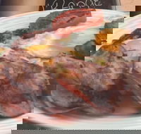 Majors Munchies - Getaway Accommodation