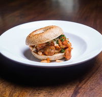 Famished on Frasers - Getaway Accommodation