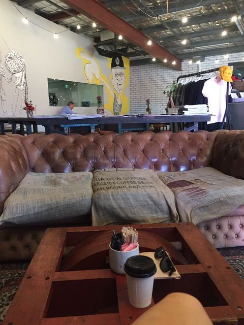 Crooked Spire Coffee House - Getaway Accommodation 7