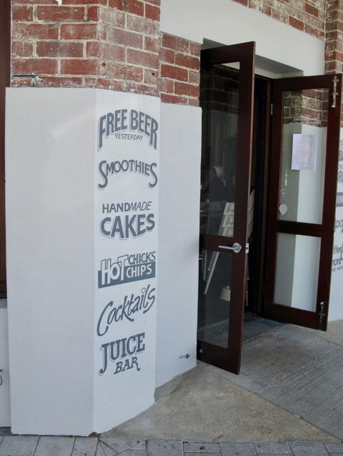 Cafe 140 - Getaway Accommodation 12
