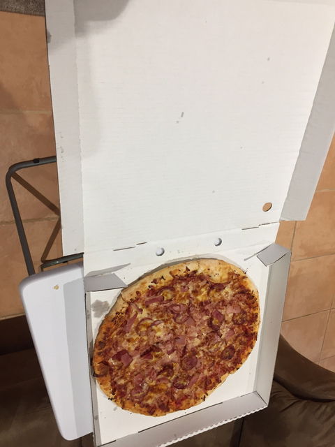Drooley's Pizza Lounge - Getaway Accommodation 7