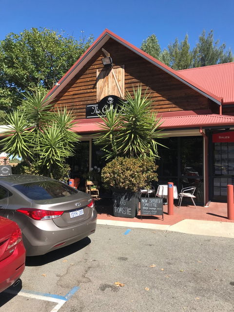 The Coffee Hut - Getaway Accommodation 1
