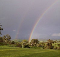 Tenafeate Creek Winery - Getaway Accommodation
