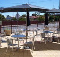 Restaurant at Copper Coast Hotel - Getaway Accommodation