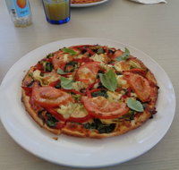 Saltwater Cafe Pizza - Getaway Accommodation
