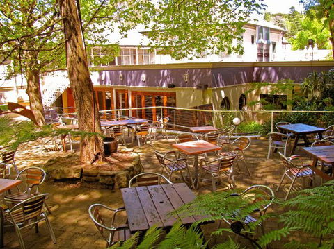 The Aldgate Pump Hotel - Getaway Accommodation 0