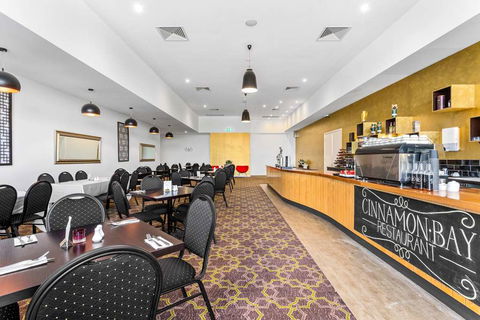 Quality Suites Point Cook Seasons 5 - Getaway Accommodation 15