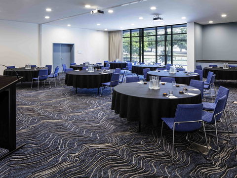 Novotel Brisbane South Bank Hotel - Getaway Accommodation 7