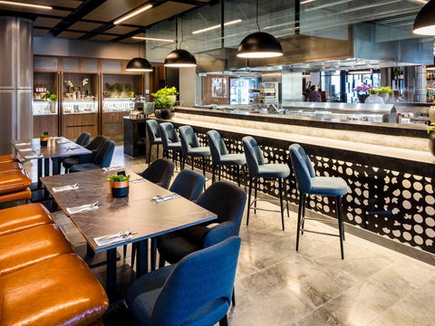 Novotel Brisbane South Bank Hotel - Getaway Accommodation 10