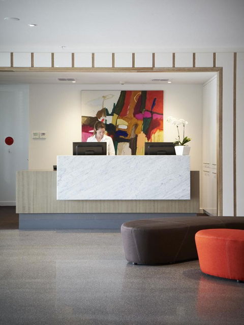 Quarters At Flinders Hotel - Getaway Accommodation 1