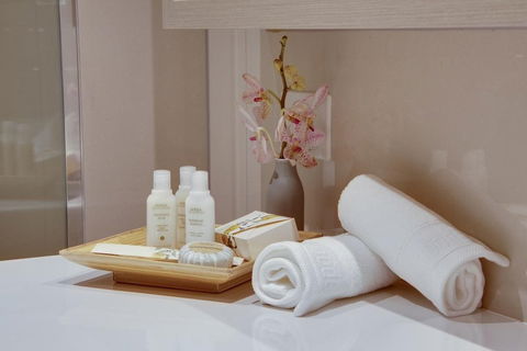 Quarters At Flinders Hotel - Getaway Accommodation 4