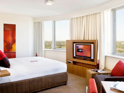 Novotel Sydney Olympic Park - Getaway Accommodation 5