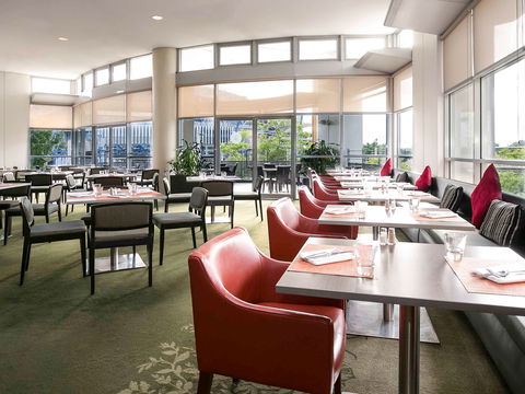 Novotel Sydney Olympic Park - Getaway Accommodation 8