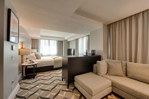 Mayfair Hotel - Getaway Accommodation 5
