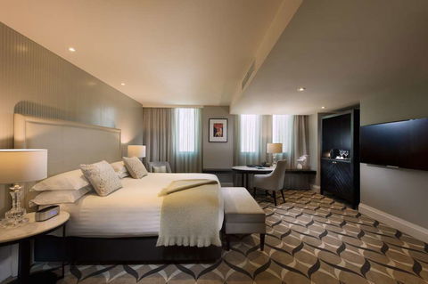 Mayfair Hotel - Getaway Accommodation 8