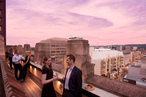 Mayfair Hotel - Getaway Accommodation 14
