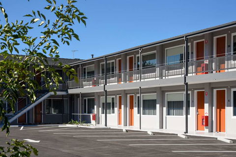 HotelMOTEL - Getaway Accommodation 0