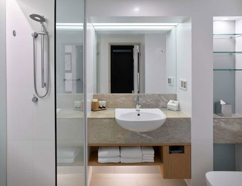 RACV Royal Pines Resort - Getaway Accommodation 2