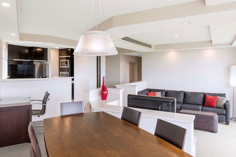 RACV Royal Pines Resort - Getaway Accommodation 13