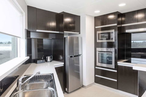 RACV Royal Pines Resort - Getaway Accommodation 14