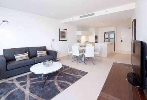 Peppers Broadbeach - Getaway Accommodation 5