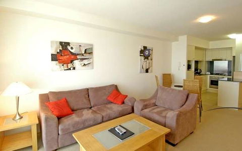 Mantra Broadbeach On The Park - Getaway Accommodation 5